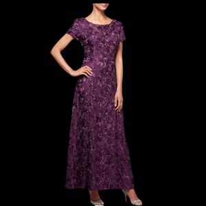 NWT Alex Evenings Embellished Lace A-Line Gown in Eggplant Size 18